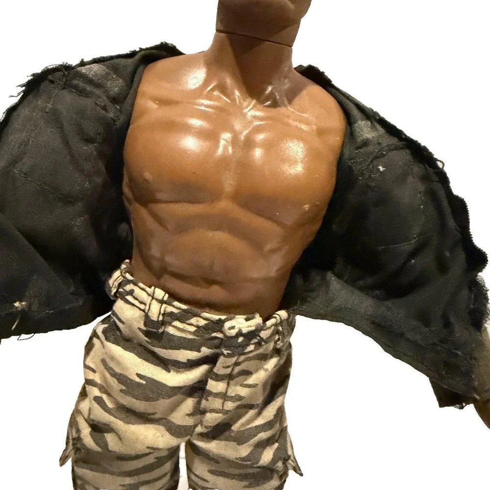 Vtg Hasbro 1994 G.I. Joe Stalker 30th Anniversary Black Soldier Figure Wood Base
